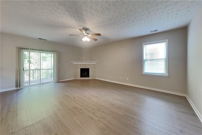 Building Photo - 928 Mill Creek Ave