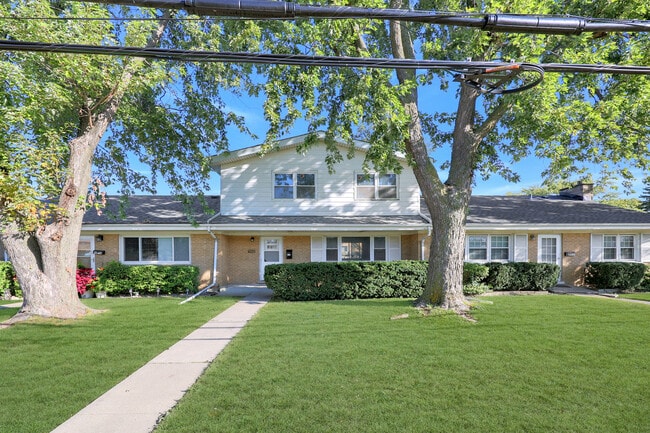 Building Photo - 9002 N Clifton Ave