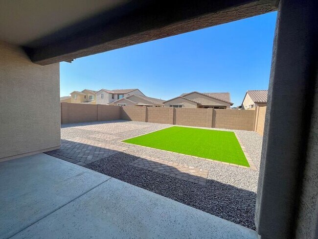 Building Photo - Available September 1st! Newly Built Smart...