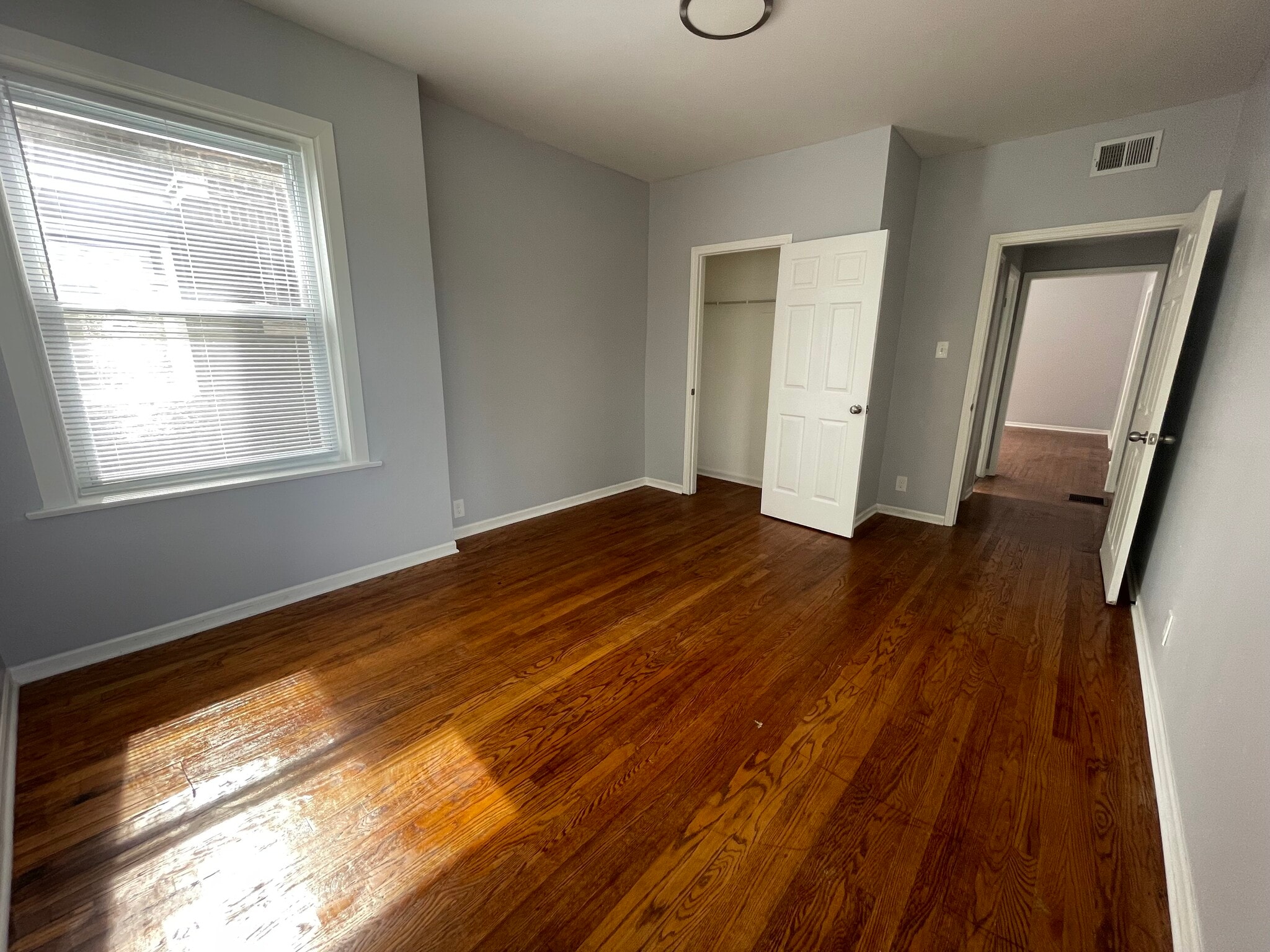 Building Photo - 7912 S Bishop St