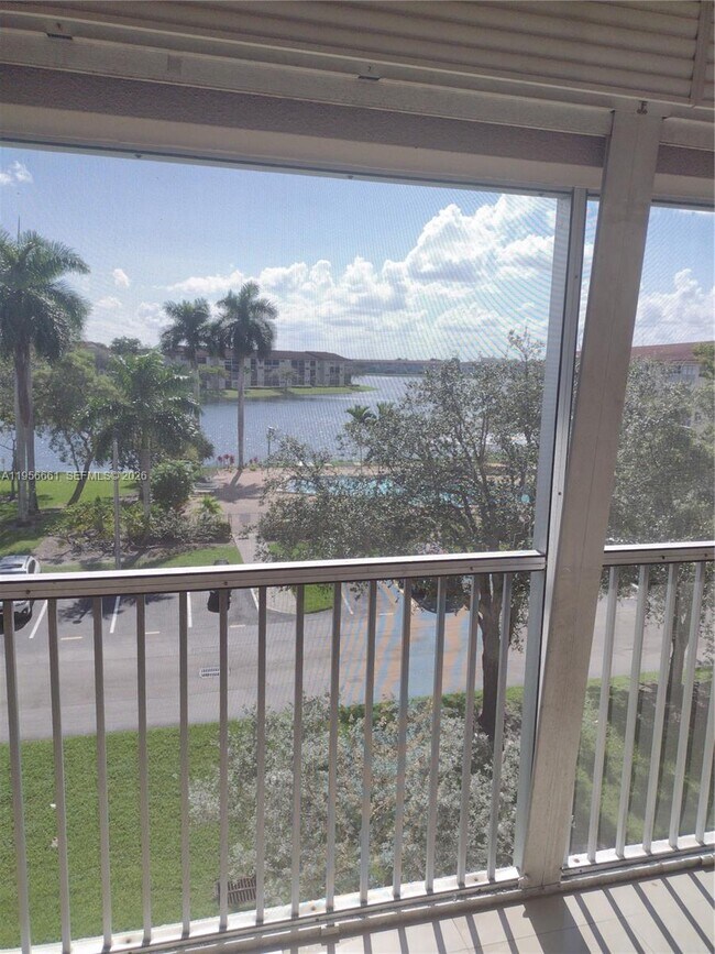 Building Photo - 1200 SW 130th Ave