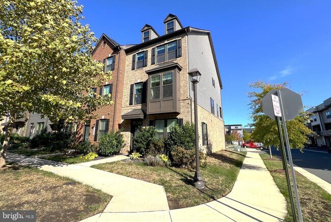 Building Photo - 22296 Philanthropic Dr