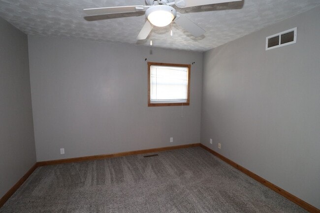 Building Photo - Spacious Home for rent!