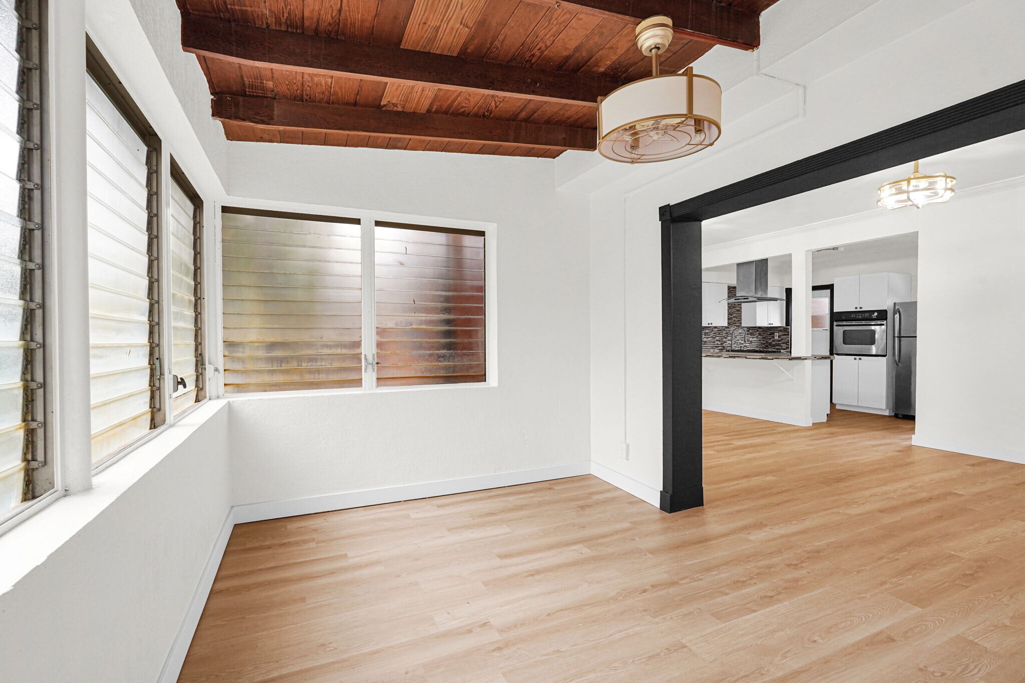 Building Photo - 751 NE 122nd St