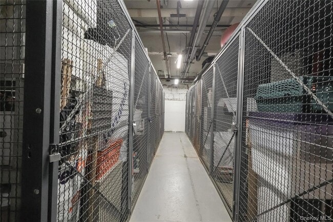 Building Photo - 1255 5th Ave