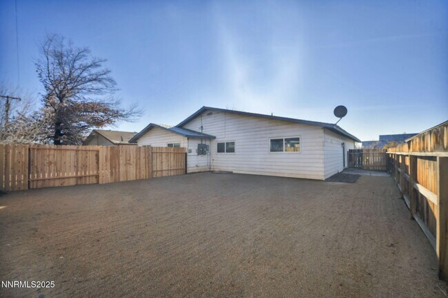 Building Photo - 1642 York Wy