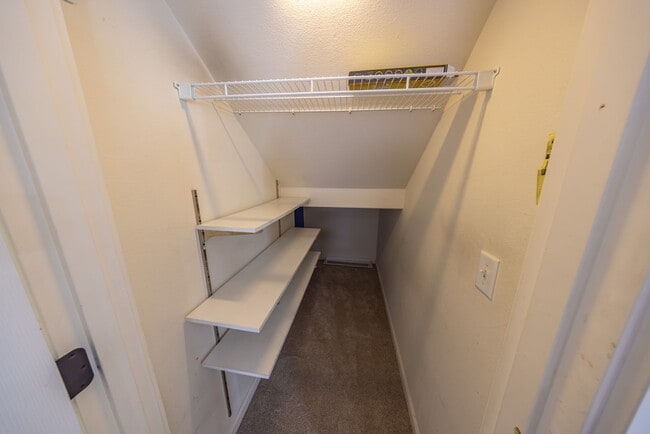 Building Photo - Three bedroom home one block from Battle Ground Village. - With AC