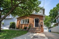 Building Photo - 85 Barrows Ave