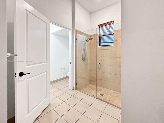 Building Photo - 3275 W 96 Pl