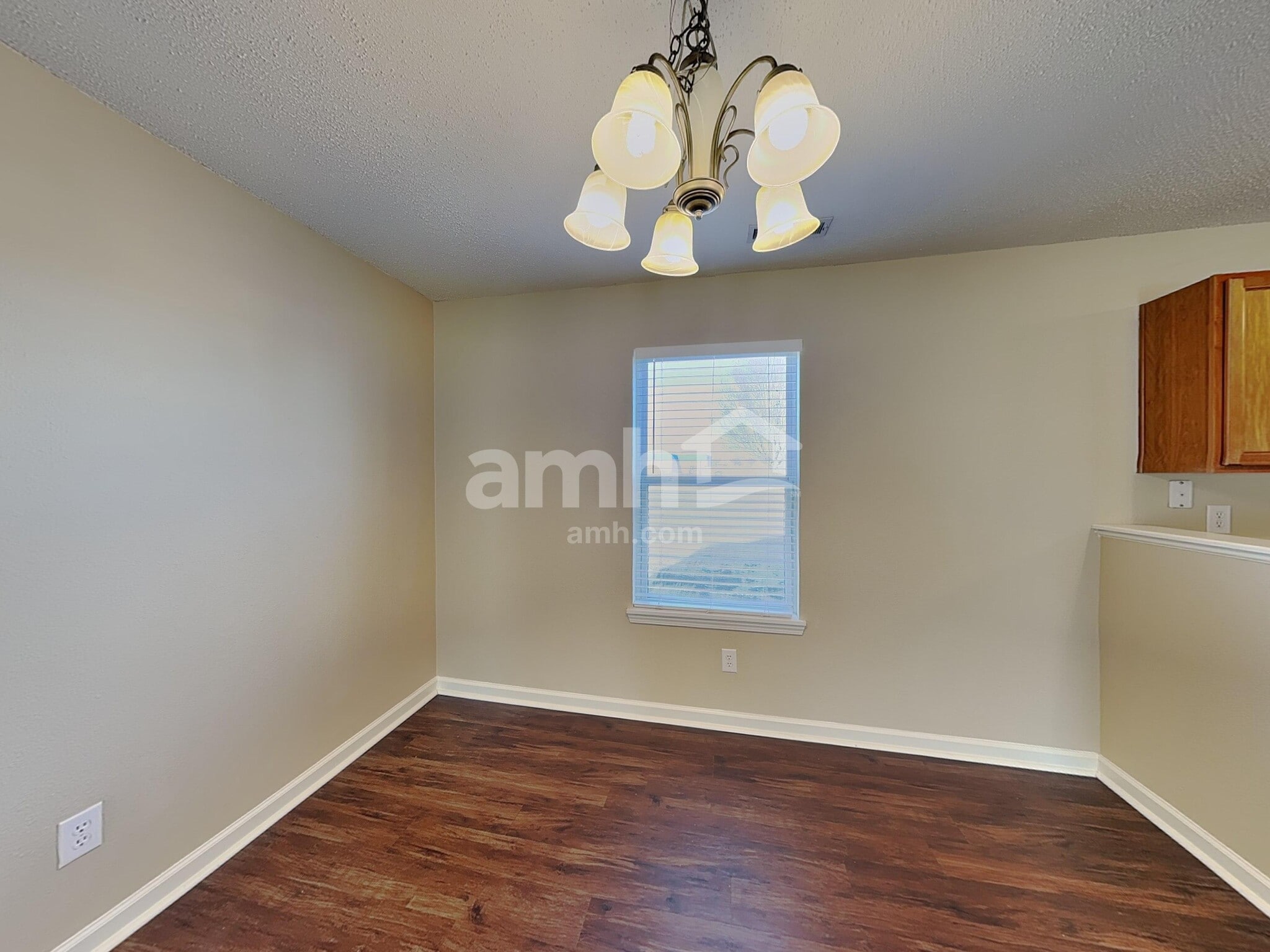 Building Photo - 656 Rocky Meadow Dr