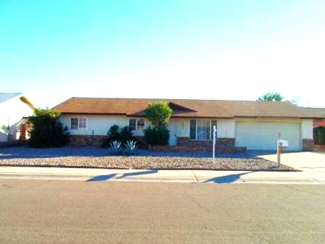 Primary Photo - SPACIOUS 3 BEDROOM 2 BATH TEMPE HOME!!!