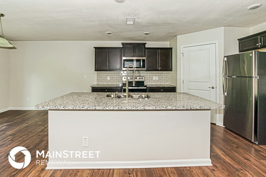 Building Photo - 9407 Cornflower Ln