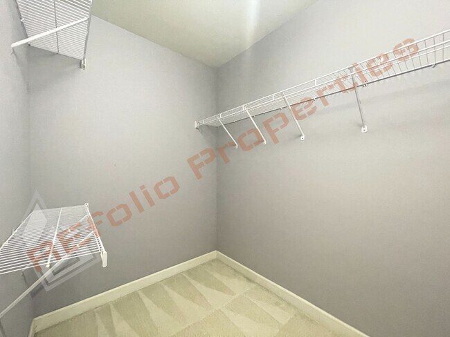 Building Photo - Fantastic Location! Beautiful 2 Bedroom 2....