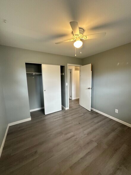 Bedroom 2 - 991 Deerfield Ct