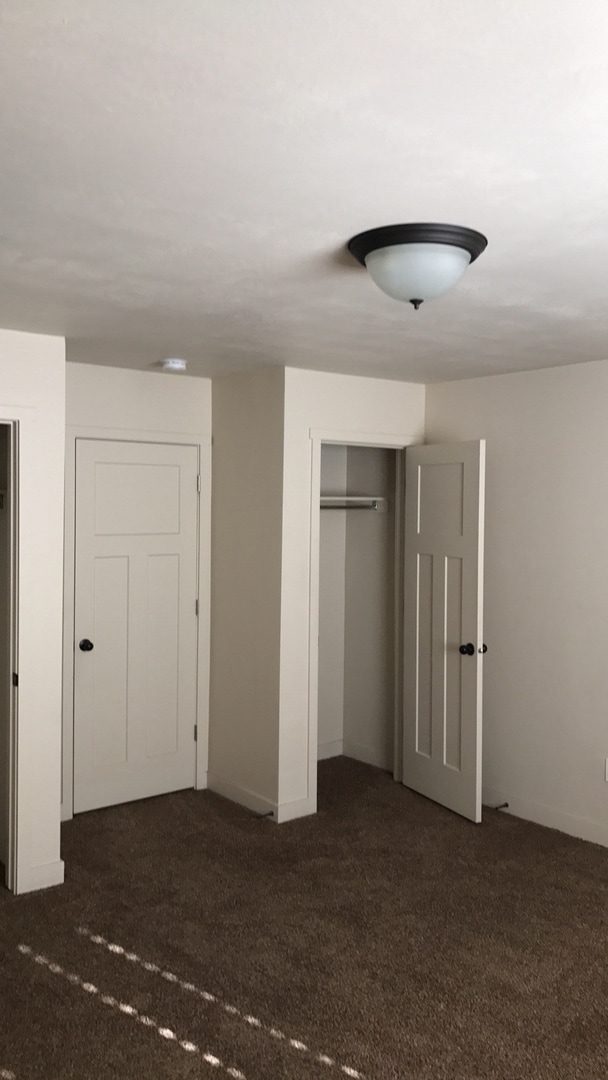 Building Photo - Amazing 3 Story Vineyard Townhome w 1 car ...