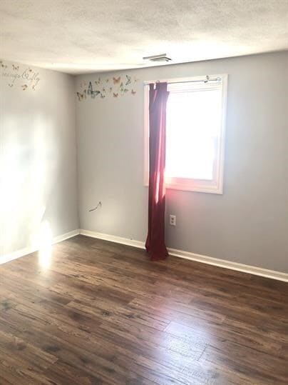 Building Photo - 3 Circuit Ln