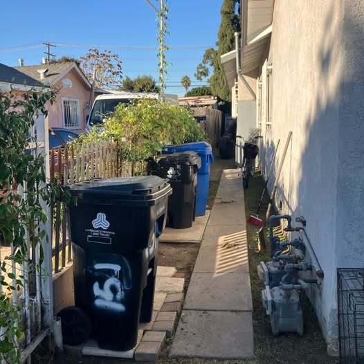 Building Photo - 151 E 108th St