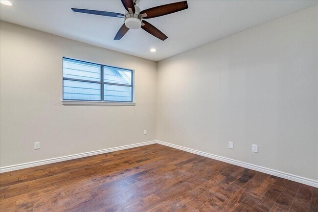 Building Photo - 1411 Norwalk Ln
