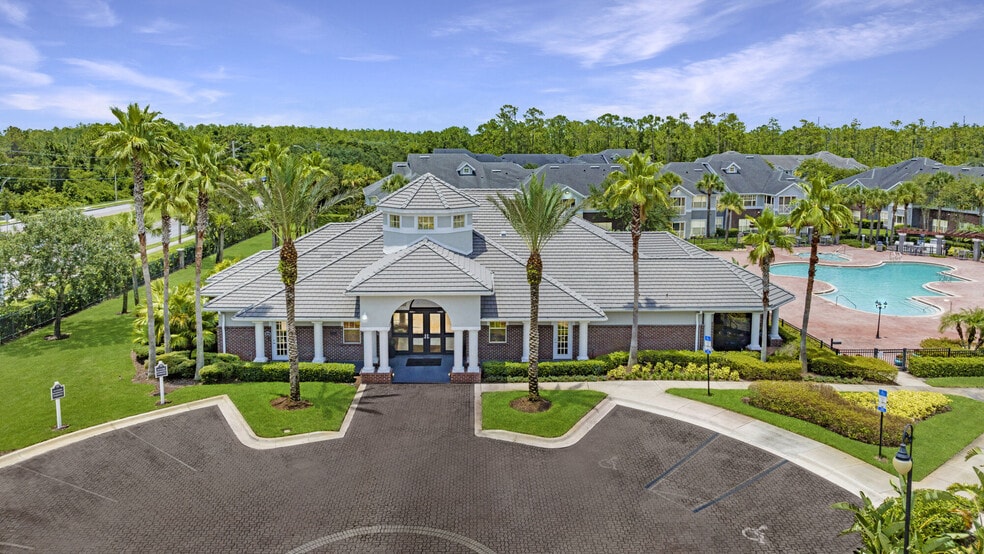 Building Photo - The Palmer