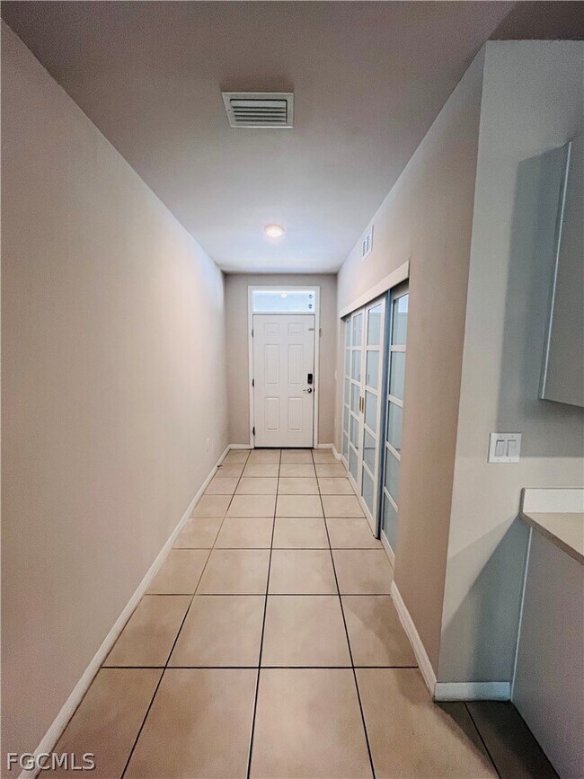 Building Photo - 10601 Crossback Ln