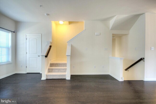 Building Photo - 58 Iron Gate Rd