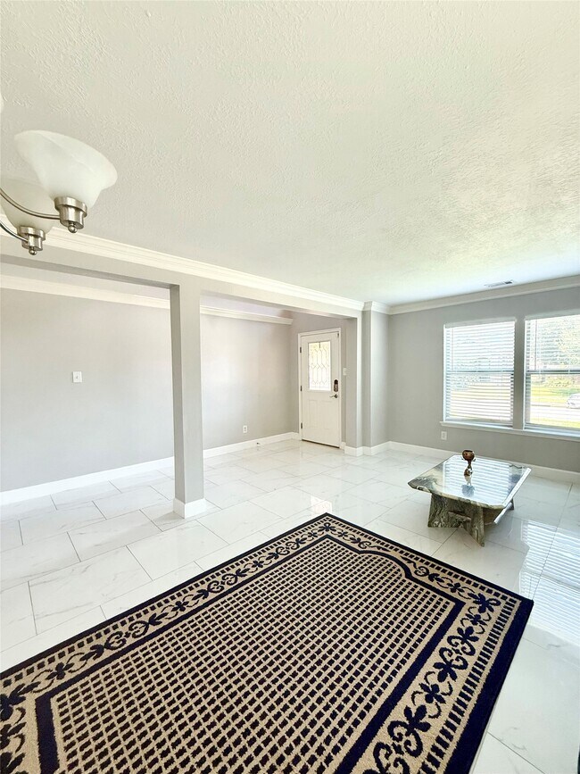 Building Photo - 18603 Morgans Forest Ln