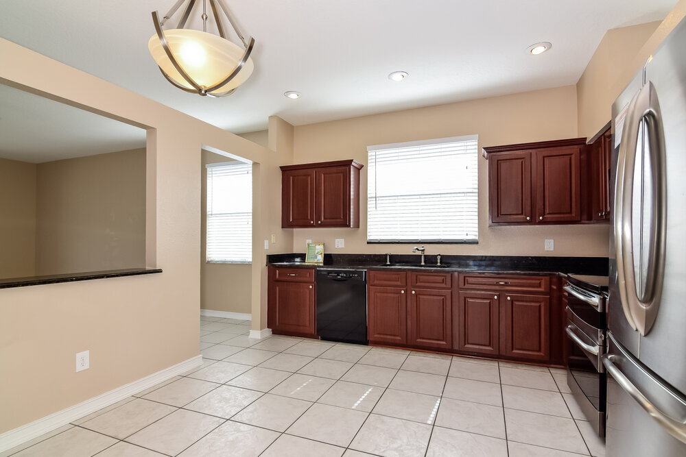 Building Photo - 5523 Terrain De Golf Dr