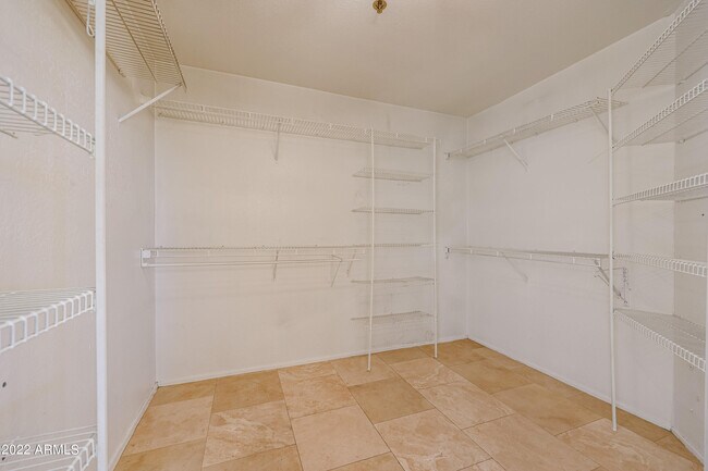 Building Photo - 9067 E Voltaire Dr