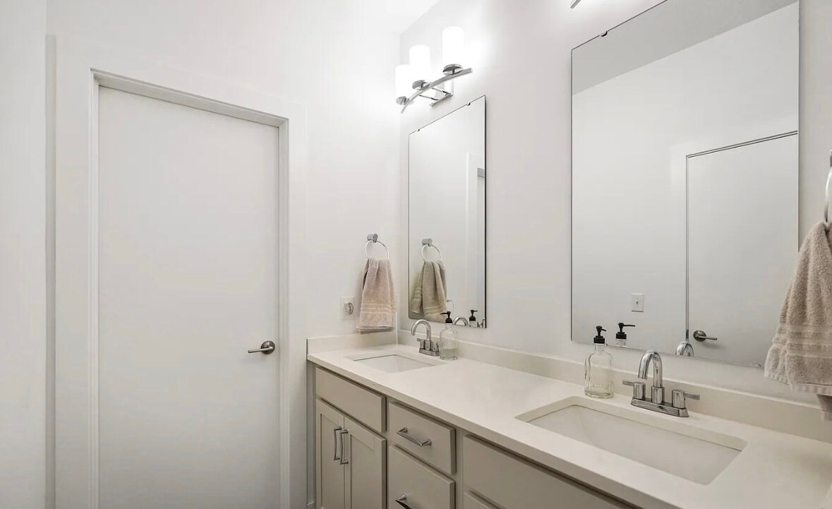 Building Photo - 2125 Coretta Way