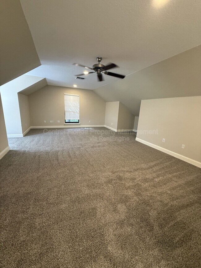 Building Photo - 708 Palenci Ct