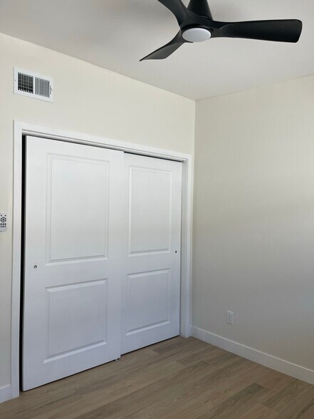 Building Photo - 3301 N 66th Pl