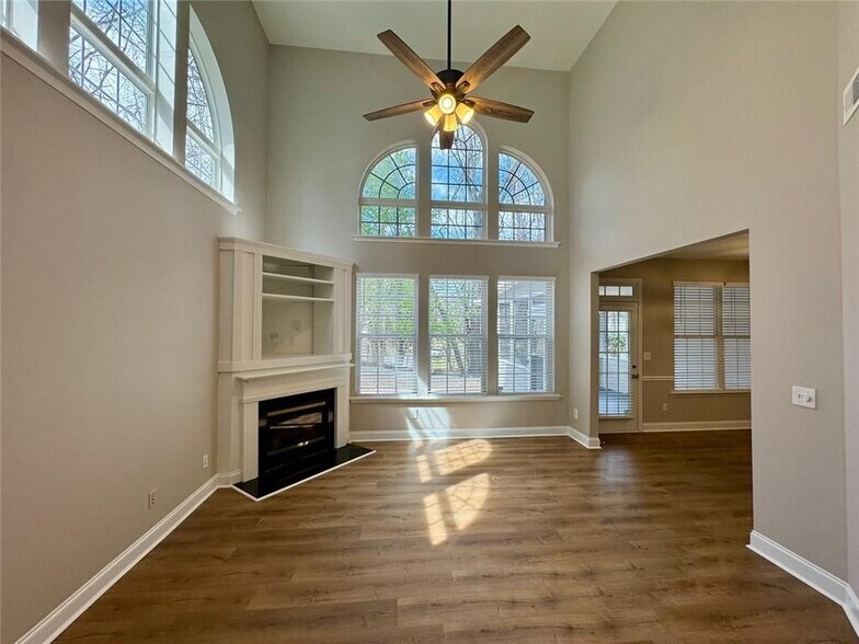 Building Photo - 2662 Pierce Brennen Ct NE