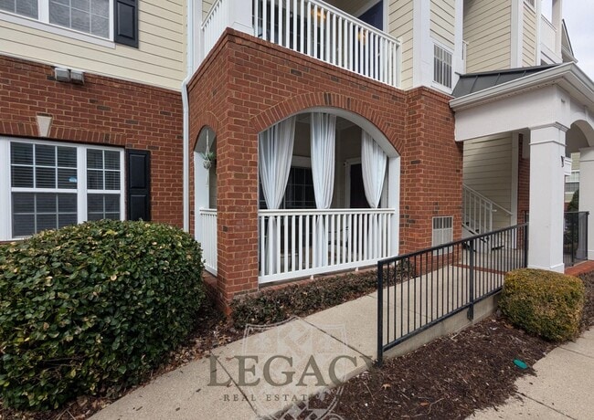 Building Photo - 8045 Bienville Dr