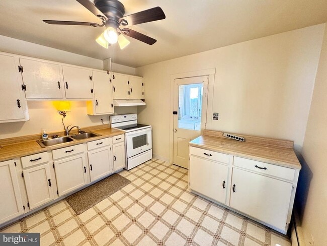 Building Photo - 2847 Baltimore Blvd