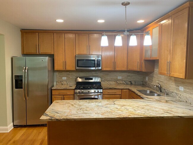 Primary Photo - Amazing Renovated 2BED 2BATH