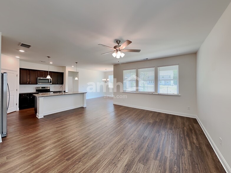 Building Photo - 421 Tributary Ln