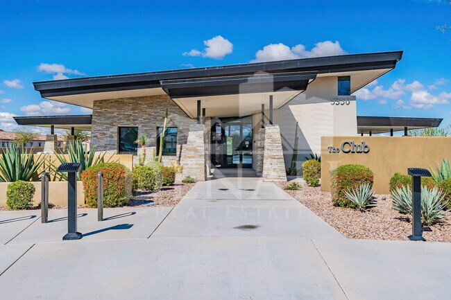 Building Photo - 4704 S Glacier