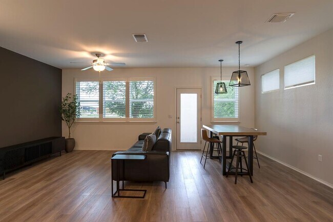 Building Photo - 7312 Harmony Shoals Bnd
