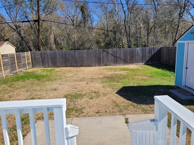 Building Photo - 403 S Blackwell St