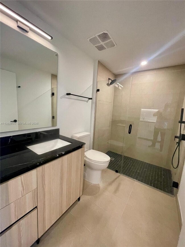 Building Photo - 225 N Miami Ave