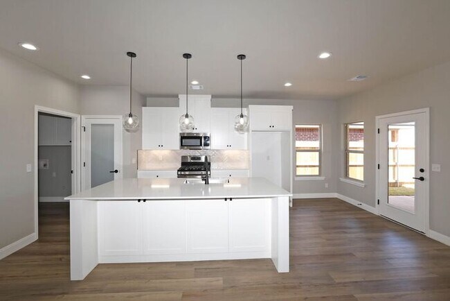 Building Photo - 4707 Scotty Dr