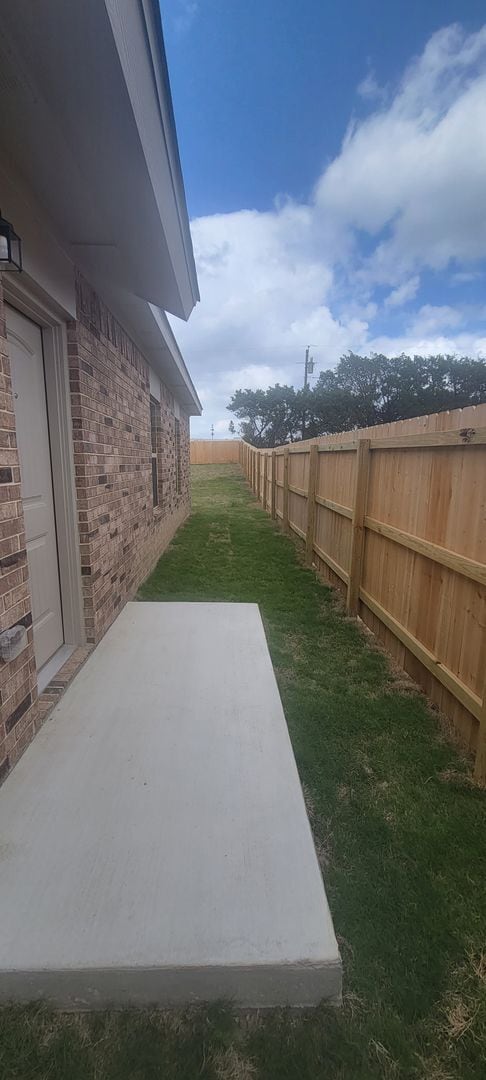 Building Photo - New Construction Duplex Available Now