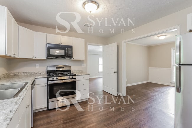 Building Photo - 4820 Oak Grove Dr