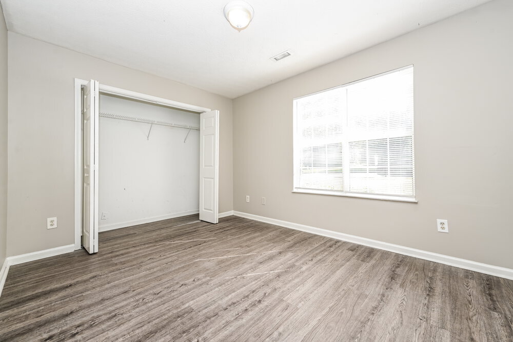 Building Photo - 7105 E Village Ct