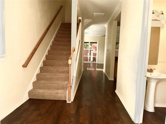 Building Photo - 2349 Max Ct