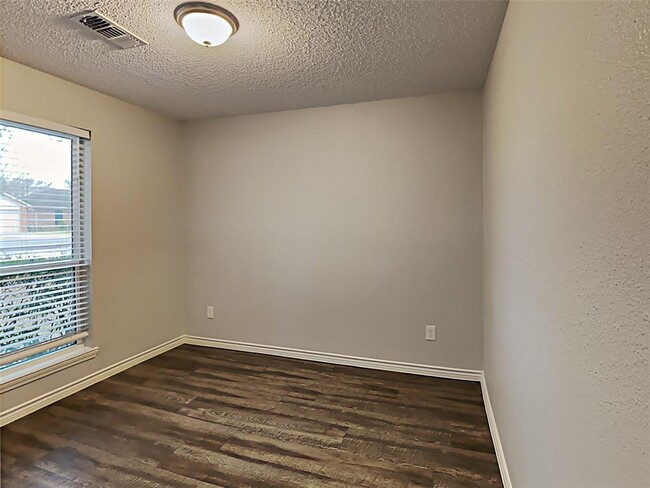 Building Photo - 2955 County Rd 855B