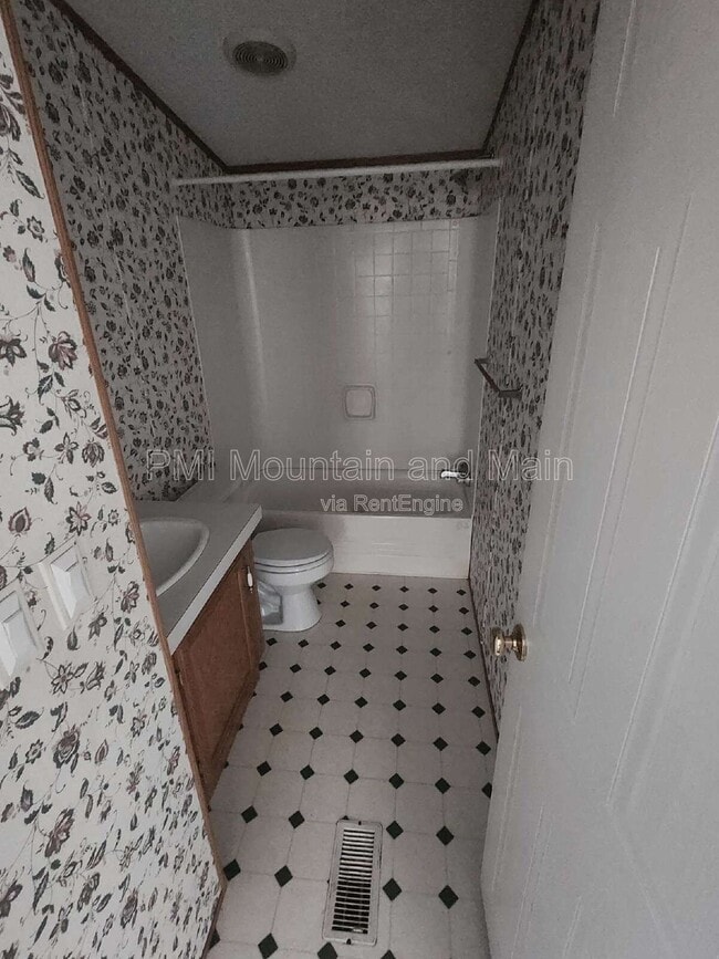 Building Photo - 9 Misty Mountain Way