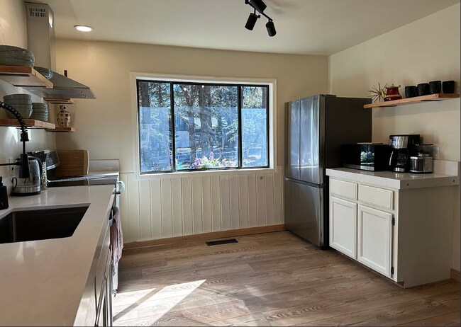 Building Photo - For Rent – 2544 Drifting Snow Loop, Pinetop, Arizona