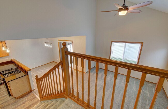 Building Photo - Moore 12918 &amp; 5000