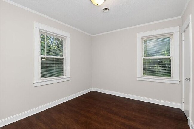 Building Photo - Charming 3BD/1BA Ranch in